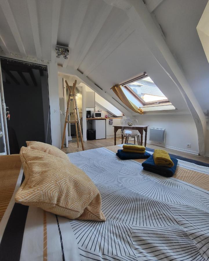 Les Z'Amours Honfleur Esterno foto